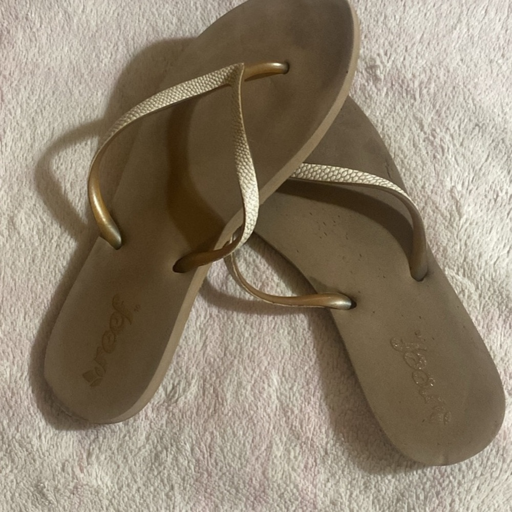 Reef Tan & White Sparkle Sandals Minimalist Foam Footbed- Size 10